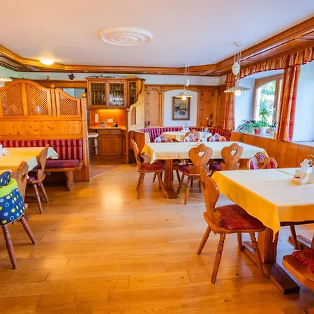 Minzlhof Guest house